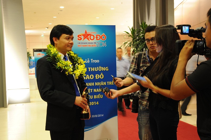 Sao Do Award Ceremony - 100 Most Excellent Young Entrepreneurs in Vietnam 3